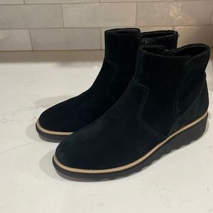 Clarks suede boots size 7